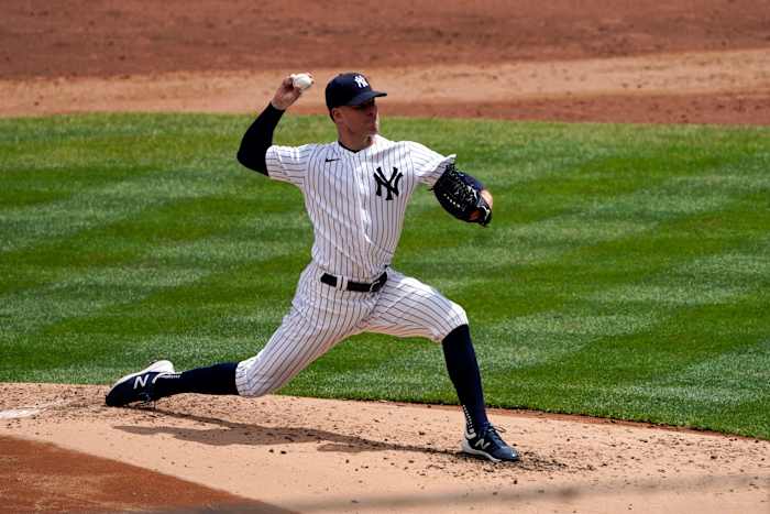 Yankees SP Corey Kluber pitching